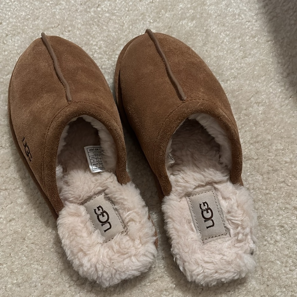UGG Scuff Slipper